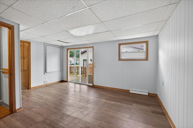 302 Harlem Road, Machesney Park, IL 61115