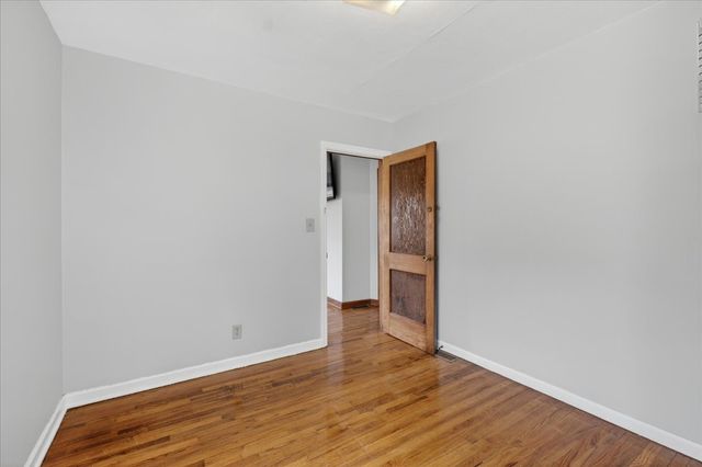 302 Harlem Road, Machesney Park, IL 61115