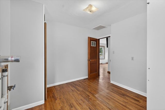 302 Harlem Road, Machesney Park, IL 61115