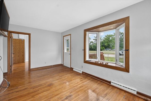 302 Harlem Road, Machesney Park, IL 61115