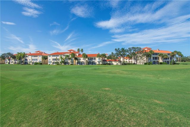 5045 Harmony Circle 209, Vero Beach, FL 32967