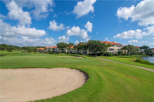 5045 Harmony Circle 209, Vero Beach, FL 32967