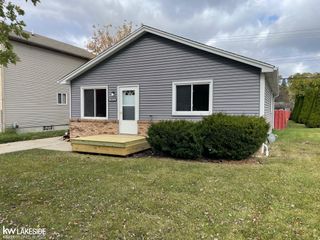 20555 14 Mile Road, Clinton Township, MI 48035