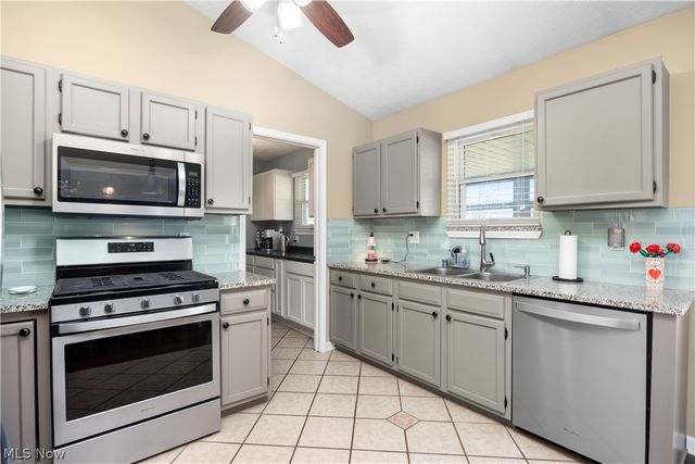 37502 N Doovys Street, Avon, OH 44011