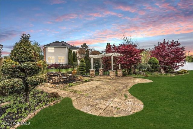 186 Jumping Brook Drive, Toms River, NJ 08755