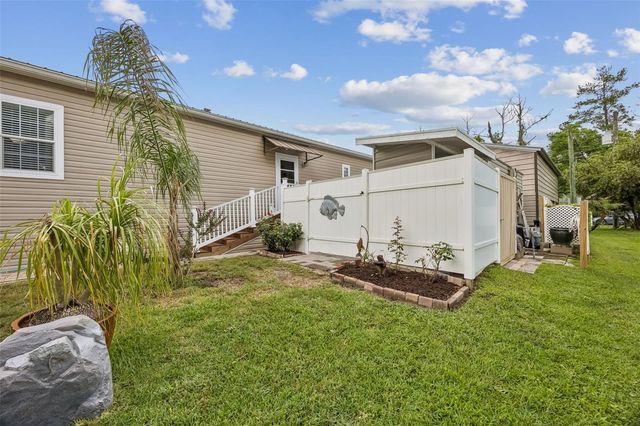 329 PARADISE CIRCLE, Satsuma, FL 32189