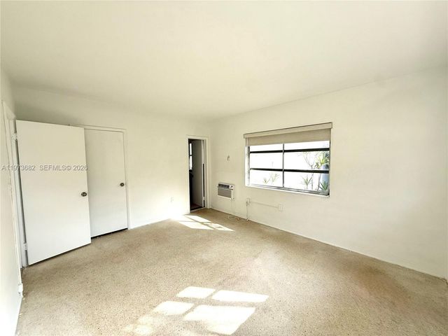 845 Fairway Dr, Miami Beach, FL 33141