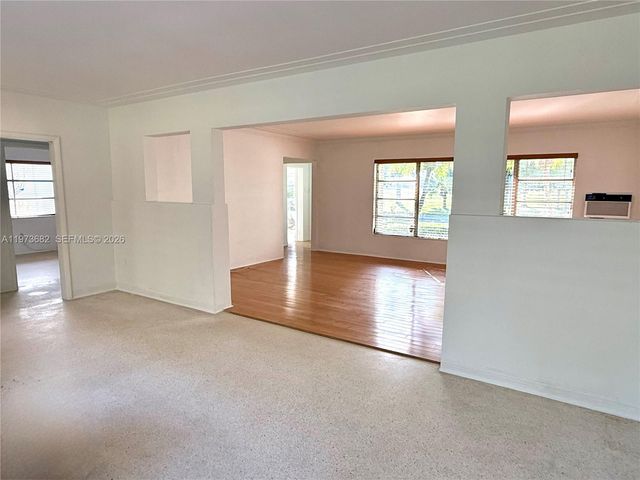 845 Fairway Dr, Miami Beach, FL 33141