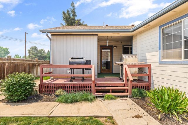 3971 W Sugar Creek Dr, Meridian, ID 83646