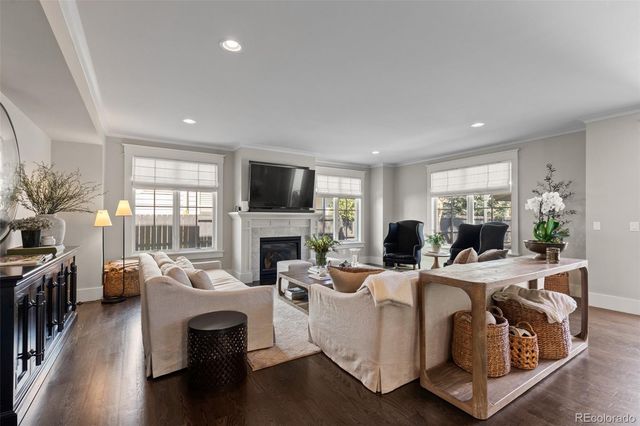 2424 S Madison Street, Denver, CO 80210