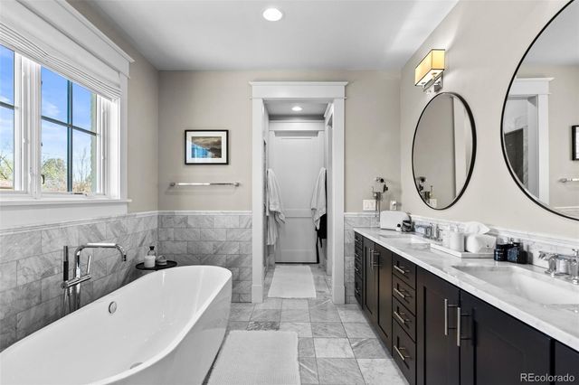 2424 S Madison Street, Denver, CO 80210