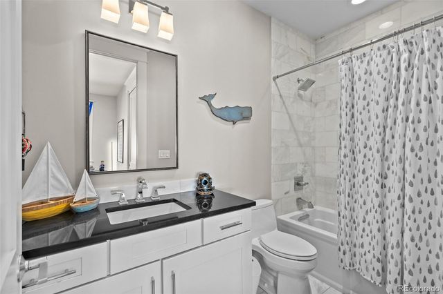 2424 S Madison Street, Denver, CO 80210