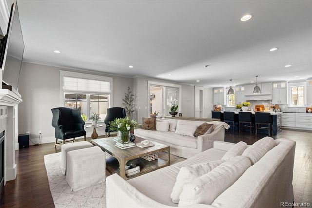 2424 S Madison Street, Denver, CO 80210