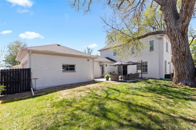 2424 S Madison Street, Denver, CO 80210