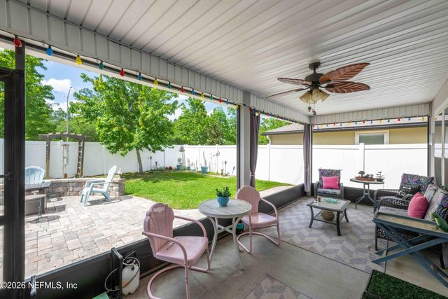 554 VONRON Drive, Jacksonville, FL 32222