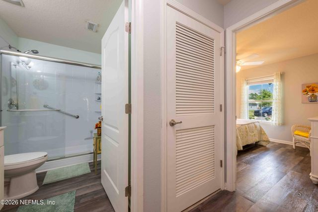 554 VONRON Drive, Jacksonville, FL 32222