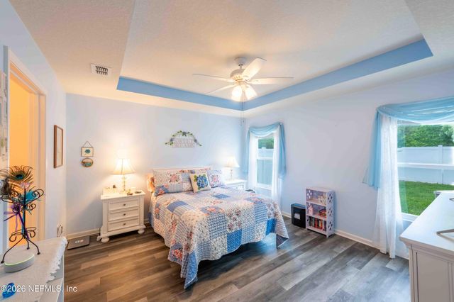 554 VONRON Drive, Jacksonville, FL 32222