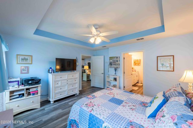 554 VONRON Drive, Jacksonville, FL 32222