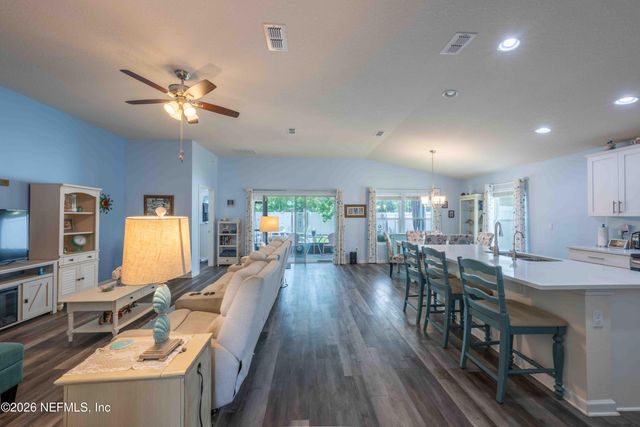 554 VONRON Drive, Jacksonville, FL 32222