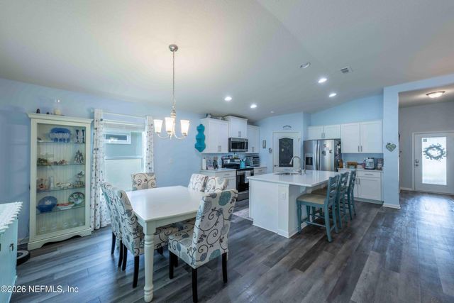 554 VONRON Drive, Jacksonville, FL 32222