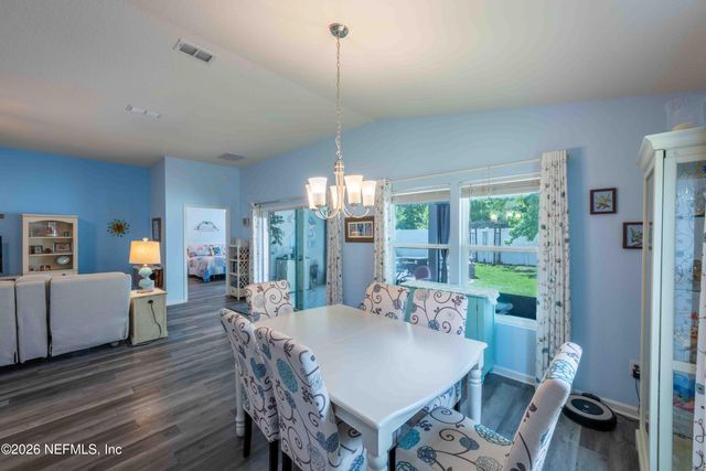 554 VONRON Drive, Jacksonville, FL 32222