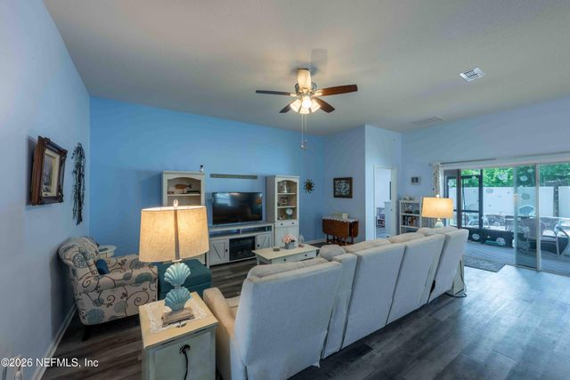 554 VONRON Drive, Jacksonville, FL 32222