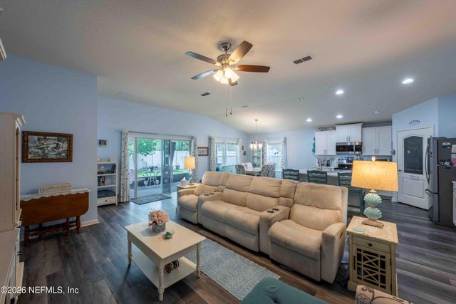 554 VONRON Drive, Jacksonville, FL 32222