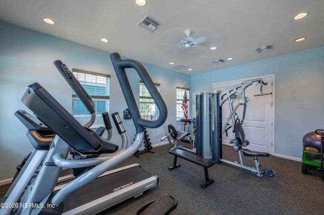 554 VONRON Drive, Jacksonville, FL 32222