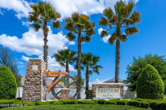 554 VONRON Drive, Jacksonville, FL 32222