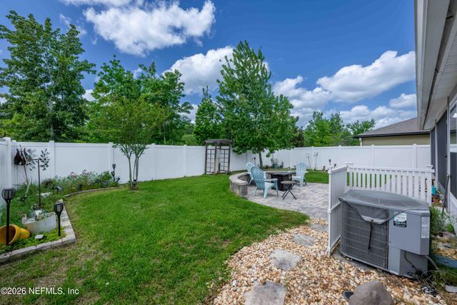 554 VONRON Drive, Jacksonville, FL 32222