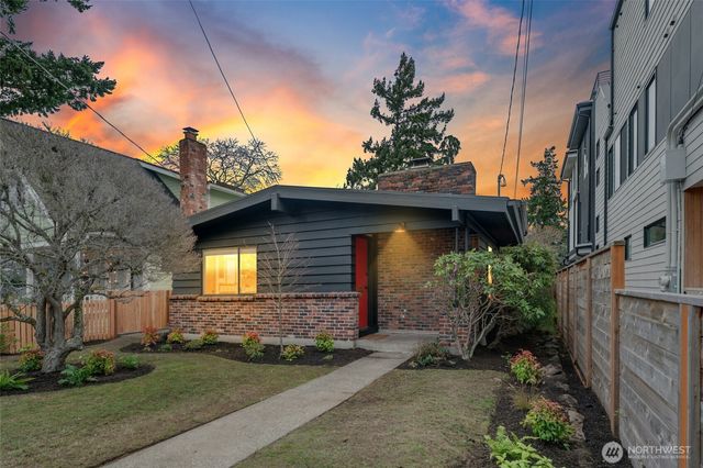 3209 61st Avenue SW, Seattle, WA 98116