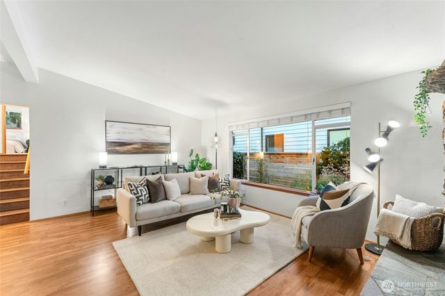 3209 61st Avenue SW, Seattle, WA 98116