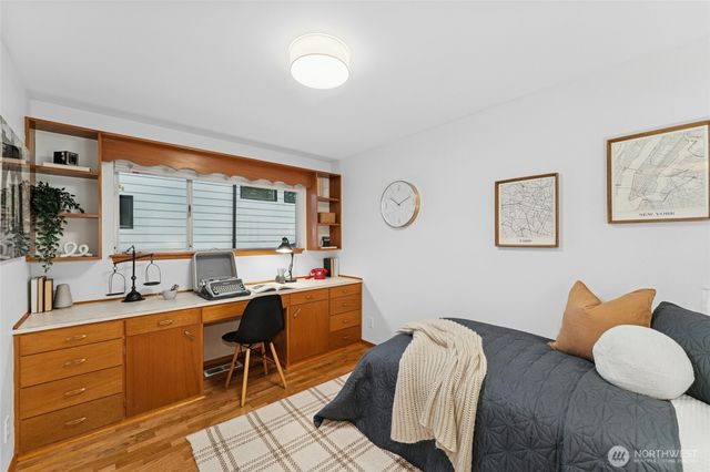 3209 61st Avenue SW, Seattle, WA 98116