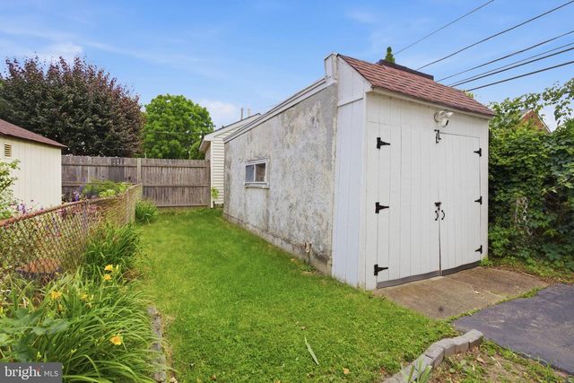 109 SHADELAND AVE, Lansdowne, PA 19050