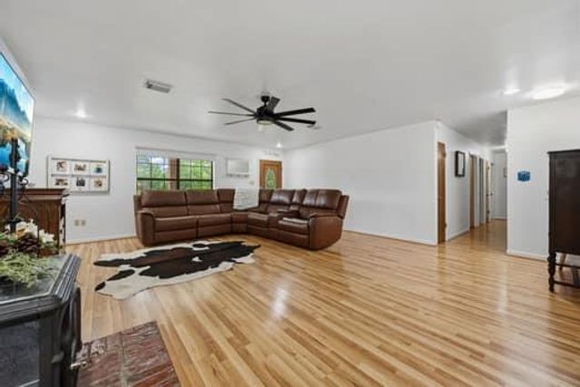 199 County Road 2357, Hardin, TX 77575