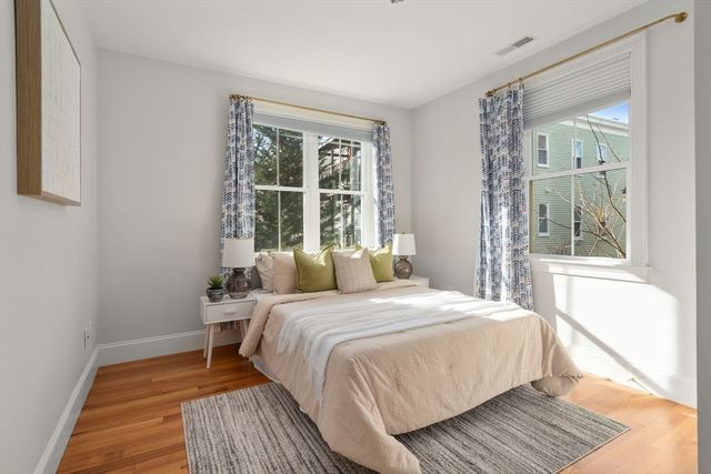 2 Gold Star Court, Cambridge, MA 02140