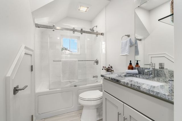 2 Gold Star Court, Cambridge, MA 02140