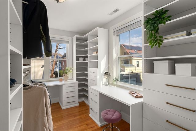 2 Gold Star Court, Cambridge, MA 02140