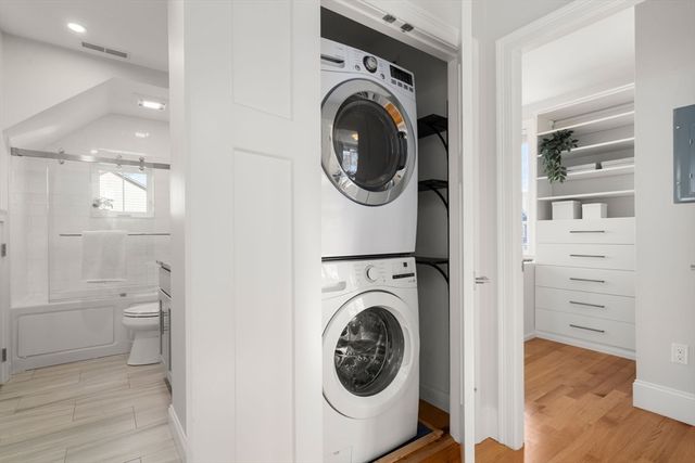 2 Gold Star Court, Cambridge, MA 02140