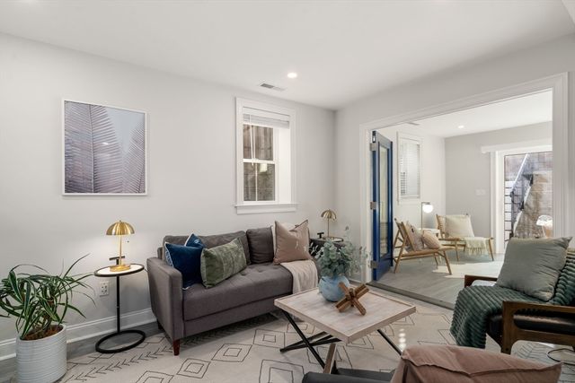 2 Gold Star Court, Cambridge, MA 02140