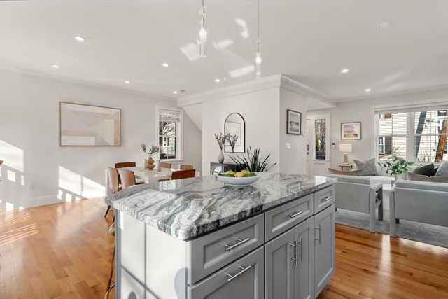 2 Gold Star Court, Cambridge, MA 02140