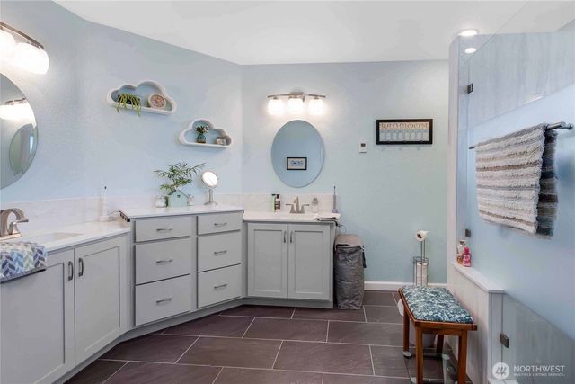 10909 Vickery Avenue E, Tacoma, WA 98446