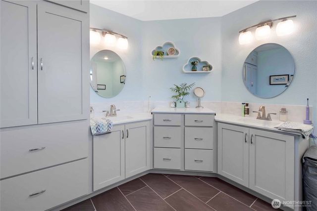 10909 Vickery Avenue E, Tacoma, WA 98446