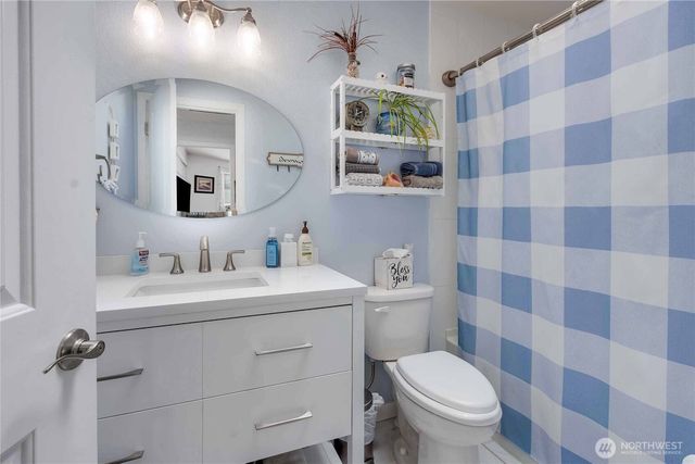 10909 Vickery Avenue E, Tacoma, WA 98446
