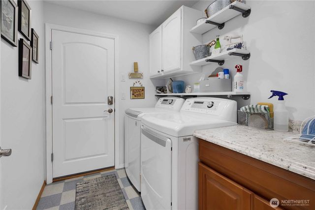 10909 Vickery Avenue E, Tacoma, WA 98446