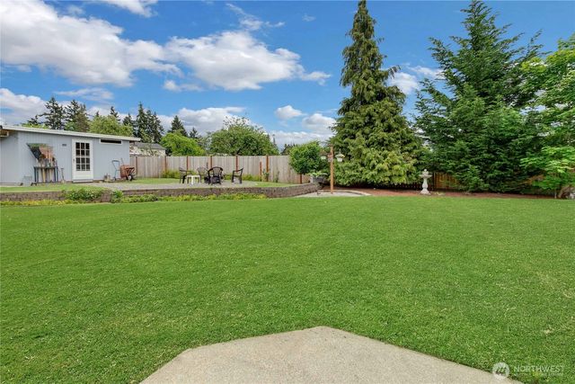 10909 Vickery Avenue E, Tacoma, WA 98446