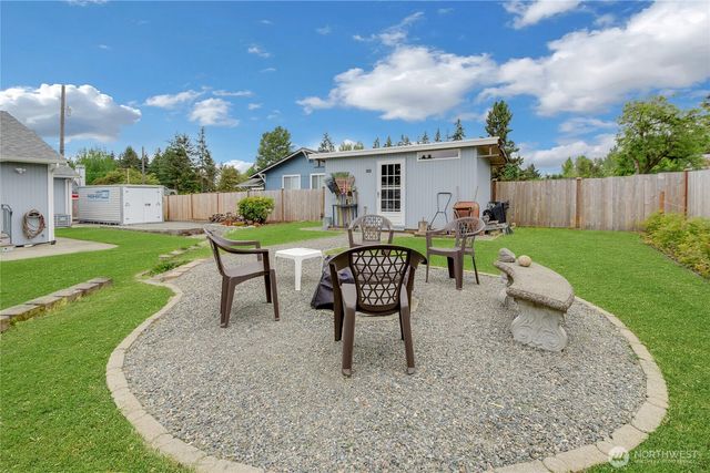 10909 Vickery Avenue E, Tacoma, WA 98446