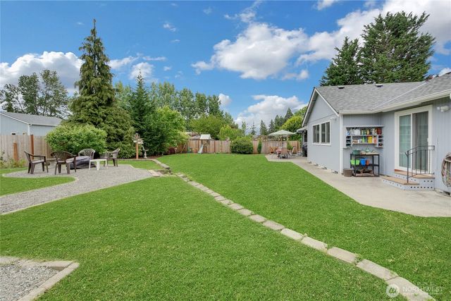10909 Vickery Avenue E, Tacoma, WA 98446