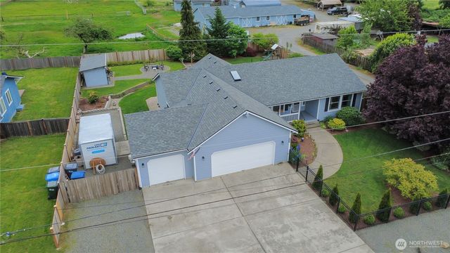 10909 Vickery Avenue E, Tacoma, WA 98446