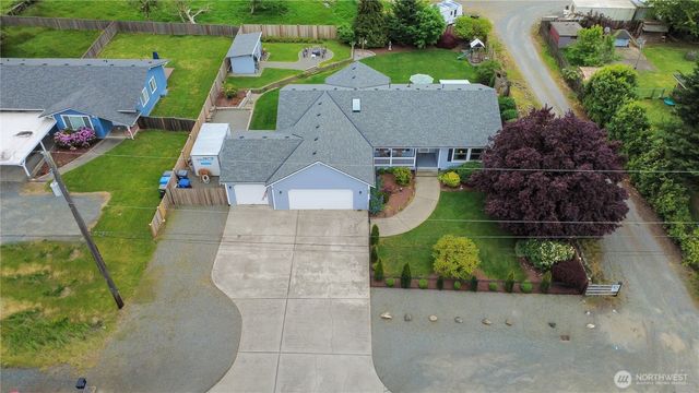 10909 Vickery Avenue E, Tacoma, WA 98446